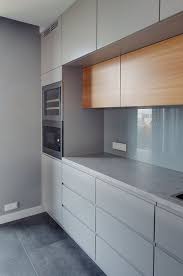 Z19606971q Blat Kuchenny Pokryty Masa Baufloor Creativo Jpg 620 934 Pixels Stylish Kitchen Stylish Kitchen Decor Kitchen Cabinet Design