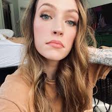 Ashton Stephens (@_ashtonstephens)