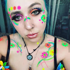 Daisy Blacklight Body Stickers-40 Pk