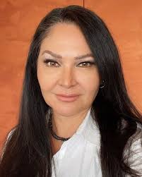 Martha Cruz's Instagram, Twitter & Facebook