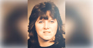 Diana Knapp's Instagram, Twitter & Facebook