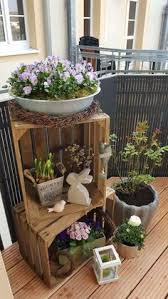 Diy Holzkiste Fur Balkon Garten Balkon Dekoration Ideen In Jedem Detail Einzigartig Balkon Dekoration Garten In 2020 Plant Decor House Plants Decor Balcony Decor