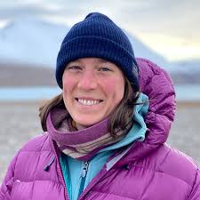 Lisa Baddeley (@lisab_aurora)