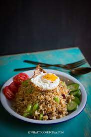 How To Make Nasi Goreng Rendang In Less Than 15 Minutes Nasi Goreng Recipe Nasi Goreng Easy Asian Recipes