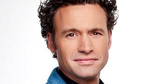 Hier finden sie aktuelle infos und videos zu allen rtl sendungen von a bis z. Pepijn Crone Van Het Rtl Nieuws Ik Heb Er Een Hekel Aan Als Mensen Zomaar Iets