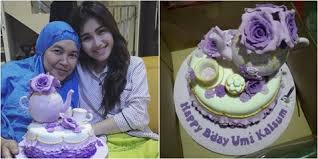 Kue ultah untuk mama tercinta. Foto Kue Ulang Tahun Mewah Unik Ibu Ayu Ting Ting Ungu Cantik Kapanlagi Com
