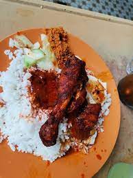 Some would call it nasi ganja or marijuana rice! Nasi Ganja Ipoh Restaurant Bewertungen Telefonnummer Fotos Tripadvisor