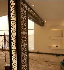 مرايا مشطوفة خشب بارتشن مزخرف