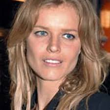 Eva herzigova (39) wird bald zum dritten mal mutter. Eva Herzigova Aktuelle News Infos Bilder Bunte De