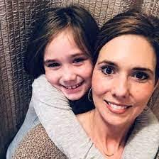 Marla Capps's Instagram, Twitter & Facebook