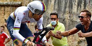 Filippo ganna's pinarello bolide gets a new custom paint job. Giro 20 Stage 1 Tt And Pink For Galloping Ganna Pezcycling News