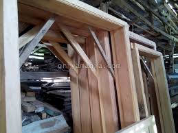 Namun, untuk mengetahui kisaran harga, beberapa contoh harga lis kusen kayu menggunakan kayu jati, merbau, bangkirai, kamper, sungkai, mahoni, meranti, pinus dll dapat dilihat pada halaman harga lis kusen kayu. Perbandingan Membeli Kusen Kayu Bekas Dan Kusen Kayu Baru Griyamania