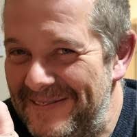 Robert Flinders's Instagram, Twitter & Facebook