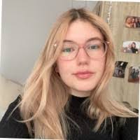 Tabitha Beck's Instagram, Twitter & Facebook