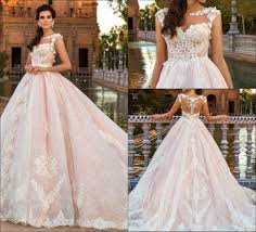 Die beste hochzeitskleider / brautkleid online kaufen. China Spitze Brautkleider Cap Armel Nacktfutter Rosa Appliqued Formell Hochzeitskugelkleid Bz107 Kaufen Hochzeitskleider Auf De Made In China Com
