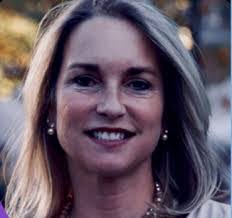 Tara Kenney's Instagram, Twitter & Facebook