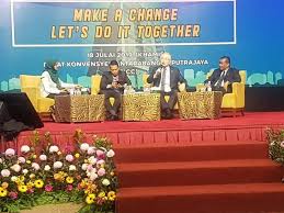 Menjalankan pilihan raya umum untuk memilih wakil ke dewan rakyat dan dewan undangan negeri serta menjalankan pilihan raya kecil sekiranya berlaku kekosongan. Malaysian Chinese Association