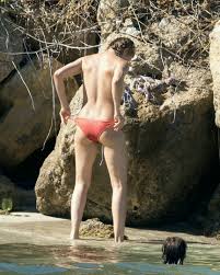 Cameron Diaz. Topless in the Caribbean - Alrincon.com