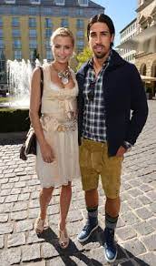 His net worth is $60 million and earns the salary of �5 million. Real Madrids Sami Khedira Mit Seiner Schonen Freundin Lena Gercke Machen Zur Wiesn Zeit Heimaturlaub In Munchen