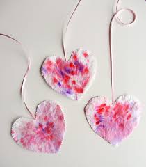 This heart shape activity for preschool will help students recognize everyday objects shaped like a heart. Heart Shape Crafts Activities For Preschool No Time For Flash Cards