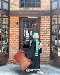 Konsepti gerçekten insanı sevindiriyor güzel düşünülmüş detaylar var. Photos A Historical Site In Ipoh Was Transformed Into A Harry Potter Themed Cafe