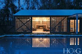 10 Beautiful Pool Houses That Make A Splash Cottages Gardens Beautiful Outdoor Spaces Cottage Garden Architecture