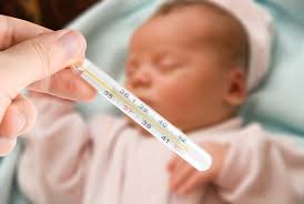 Suhu temperatur pada bayi normal sekitar 36,5 hingga 37,5 derajat celcius saat mereka tenang pemeriksaan saat lahir bertujuan untuk memastikan normalitas dan mendeteksi adanya penyimpangan dari normal. Berapa Batas Suhu Normal Bayi Baru Lahir Sampai 1 Tahun Wikisehat