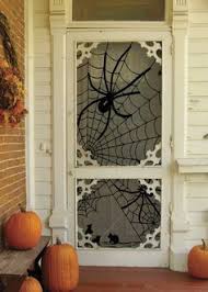 La Terrifiante Decoration Halloween Pour La Porte D Entree Decoration Halloween Decorations D Halloween En Plein Air Halloween Exterieur
