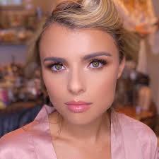 Glamour Makeup by Ruth Lam...