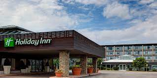 Holiday inn by the falls is the niagara falls hotel of choice if you're looking to stay near the historic, natural landmark! Hotels On Dixon Rd Near Toronto Airport Holiday Inn Toronto Airport East