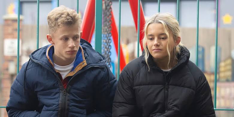 Coronation Street lines up sad Betsy and Dylan scenes ahead of planned exit  - Yahoo News UK