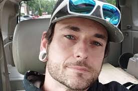 Alisha Dowell's Instagram, Twitter & Facebook