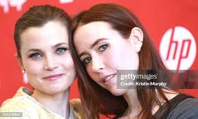 367 Stephanie Ellis Photos & High Res Pictures