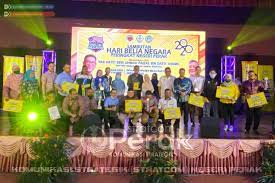1) penyertaan adalah terbuka kepada semua warga belia negeri perak dan kepada semua majlis belia, persatuan, belia serta beliawanis. Lapan Anugerah Khas Sempena Hari Belia Negara Peringkat Negeri Perak Majlis Belia Malaysia