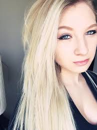 Justin Hoekstra's Instagram, Twitter & Facebook