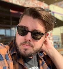 Nathan Nye's Instagram, Twitter & Facebook