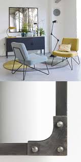 Sobre et fonctionnel, ce meuble d'entrée est doté de 5 patères, 3 miroirs pour vérifier sa silhouette en un clin d'œil, et 3 casiers pour ranger les chaussures. Miroir Industriel 20 Modeles En Metal Style Loft