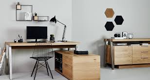 Wenn du dir einen neuen schreibtisch wünschst, der nicht nur mit seiner funktionalität, sondern ebenfalls mit modischen designs überzeugt, sind diese modelle von jahnke ideal für dich. Mobel Die Mehr Konnen Jahnke Mobel