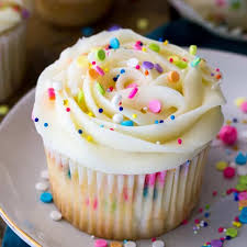 Confetti Cupcakes Sugar Spun Run Cupcake Recipes Uk Confetti Cupcakes Funfetti Cupcakes