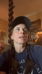 Gettin' up to somethin' "shady" at the Casa Rivera😆🙏🏻😳 , #pray