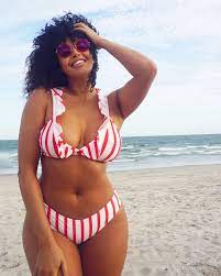 15 Gorgeous Bikinis For Girls With Big Boobs