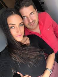 Tavaly december eszter élete méhen kívüli terhesség miatt került veszélybe. Rettegett Hajdu Petertol 18 Evvel Fiatalabb Parja Habostorta Hu