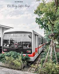 Well, you can't blame it on kids. This Garden Themed Cafe Has A Beautiful Glasshouse Bean Bag Room And A Train Bangkok Foodie