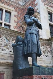 Maison De Jeanne D Arc Balades Et Patrimoine Jeanne D Arc Statues Jeanne