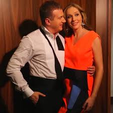 Maybe you would like to learn more about one of these? Katya Osadchaya Pokazala Svoego Starshego Syna Vypusknika On Na Golovu Vyshe Mamy