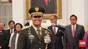 Am hendropriyono dituding melobi presiden joko widodo (jokowi) agar menantunya jenderal andika perkasa bisa menjadi panglima tni. Andika Perkasa Laju Pesat Menantu Hendropriyono Jabat Ksad