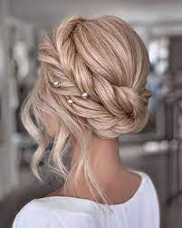 Pin By Key Kuafor On Key Kuafor In 2021 Hair Styles Romantic Wedding Hair Bridal Hair And Makeup
