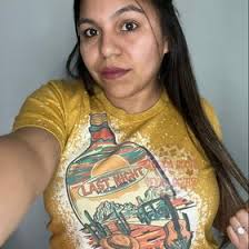 Daisy Diaz (doseofdaisy)