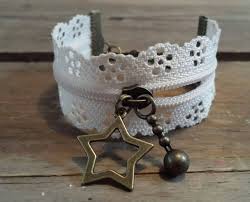 Bracelet Zip Dentelle Creme Blanc Breloque Etoile Bracelet Les Ptites Crea De Aude Fait Maison Zipper Jewelry Jewelry Crafts Zipper Crafts