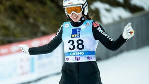 🇩🇪skijumper🦅❤ 🛫with @kampa_sport , @sennerei_gunzesried , @aks.anwalt.kanzlei.scharlach & @fluege.de 📩: Skispringen Skispringen Seyfarth Feiert Doppelsieg In Nischni Tagil Ran